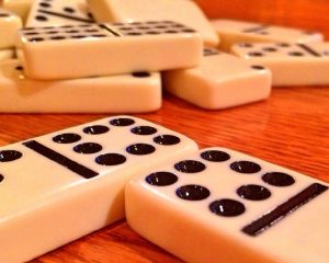 dominoes