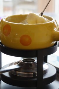 fondue pot