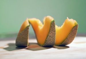 sliced cantaloupe melon